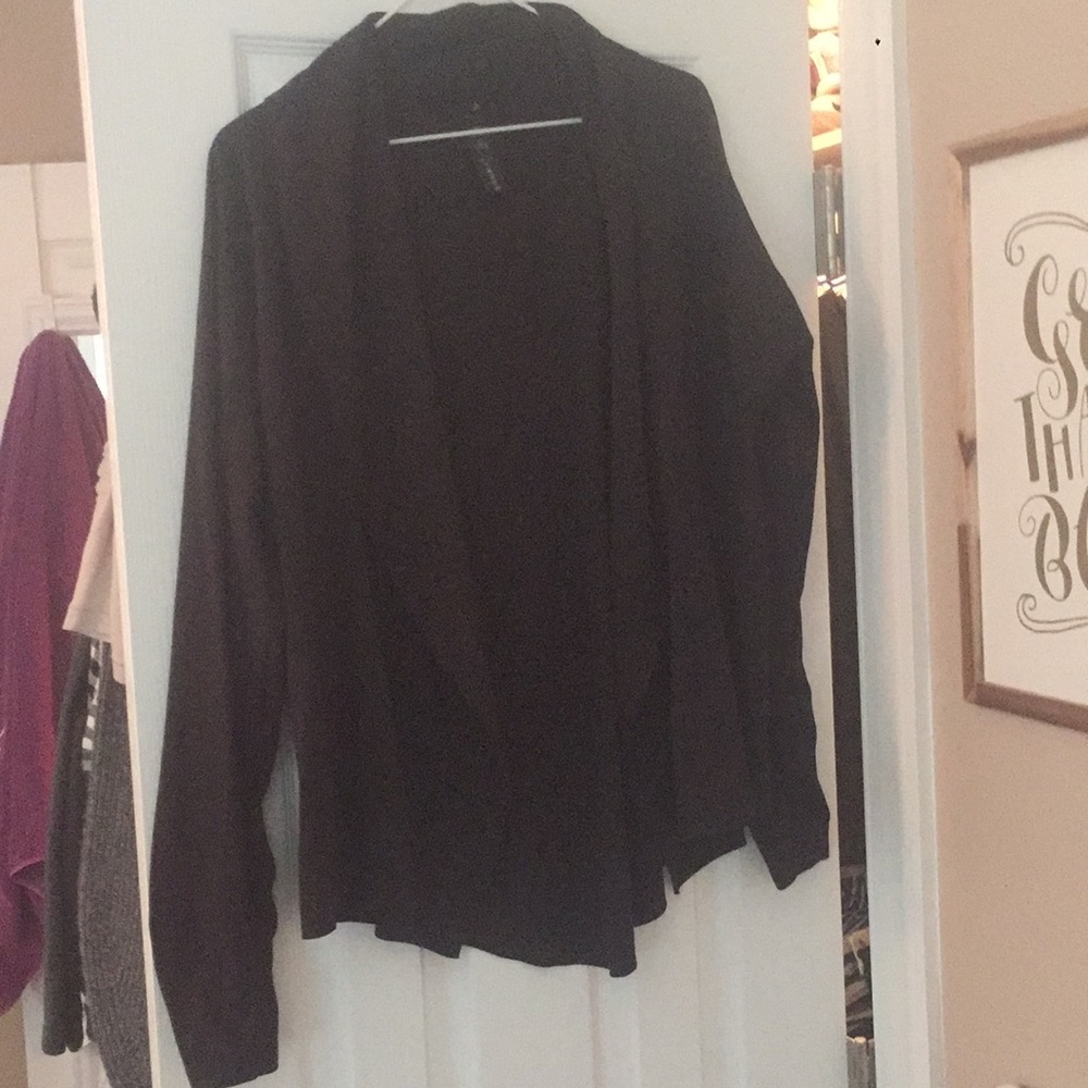 Yogalicious active fabric black cardigan